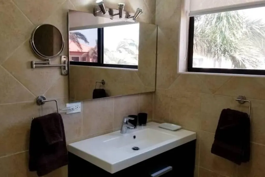 Сasa de vacaciones Luxurious 3 Bedroom House In Gold Coast Palm Beach