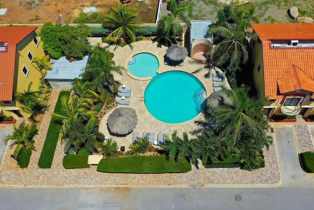 Luxurious 3 Bedroom House In Gold Coast Palm Beach