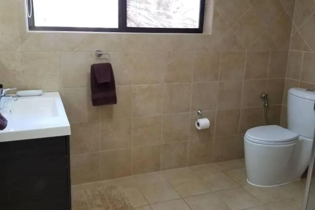 Luxurious 3 Bedroom House In Gold Coast Palm Beach